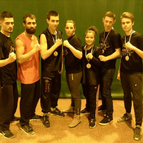 Les membres de l'École Kim Diêu au championnat Ile deFrance de Sanda 2016.