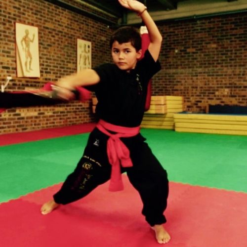 Taolu sabre enfant.